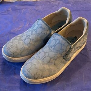 Coach light blue/cream monogram Womens Size 10B slip-ons